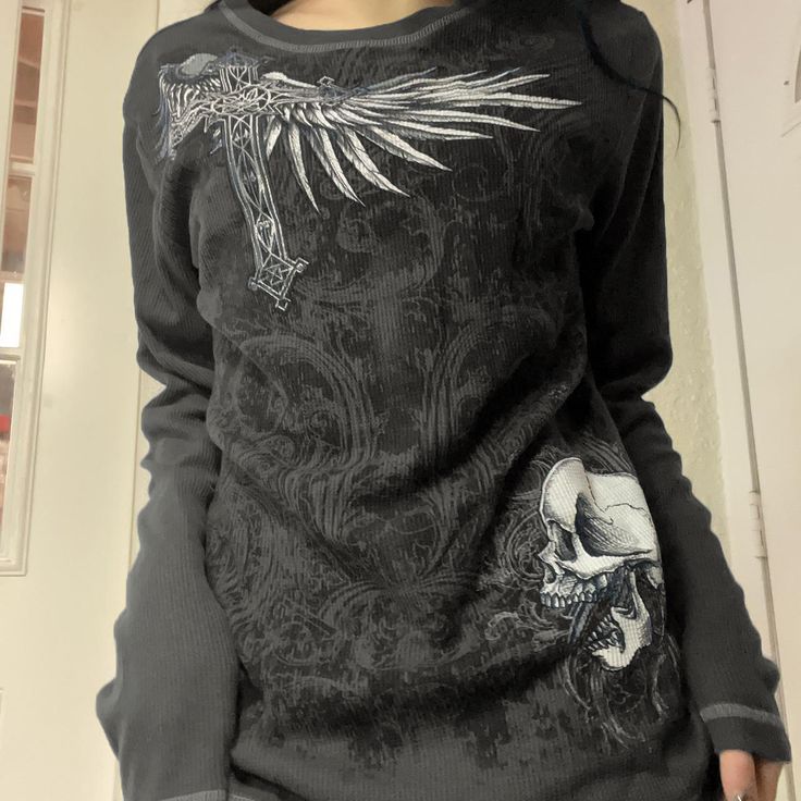 Attitoon Punk Wing Cross Pattern Long Sleeve Tee